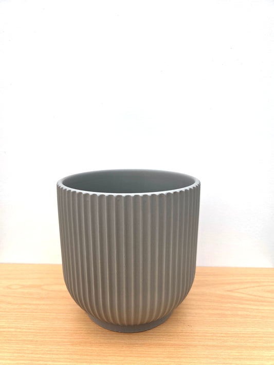 Maya Ribbed Ceramic Pot 14CM - Mushroom Grey