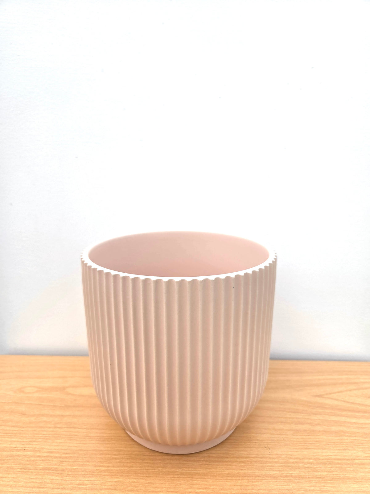 Maya Ribbed Ceramic Pot 14CM - Sandy Pink