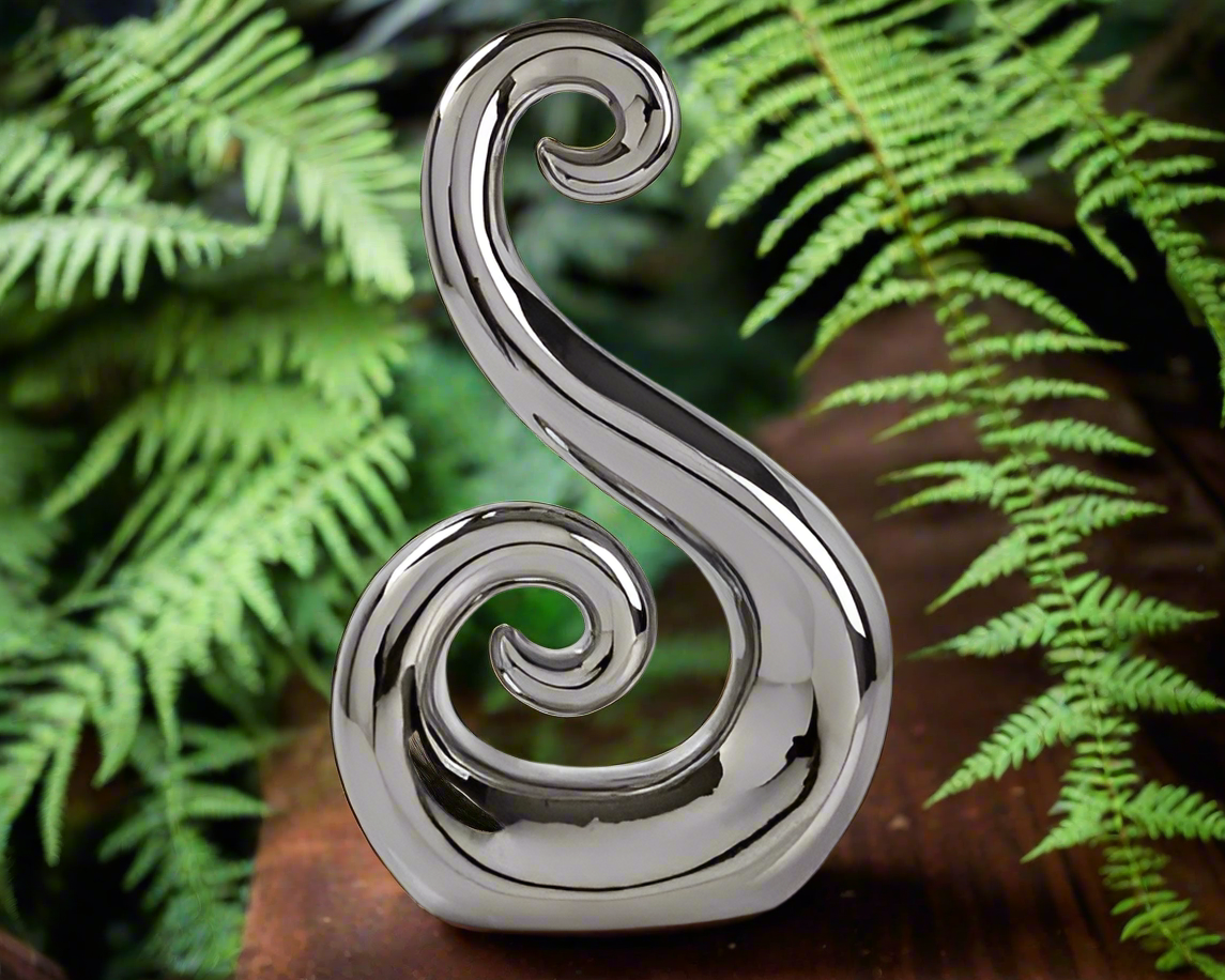 Ceramic Koru Figure 8 Silver - 30CM - Urban Lush NZ